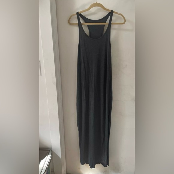 Lululemon Refresh Maxi Dress Racerback Side Slits
Dk Grey Size:6 NT PTP15 - Picture 3 of 7